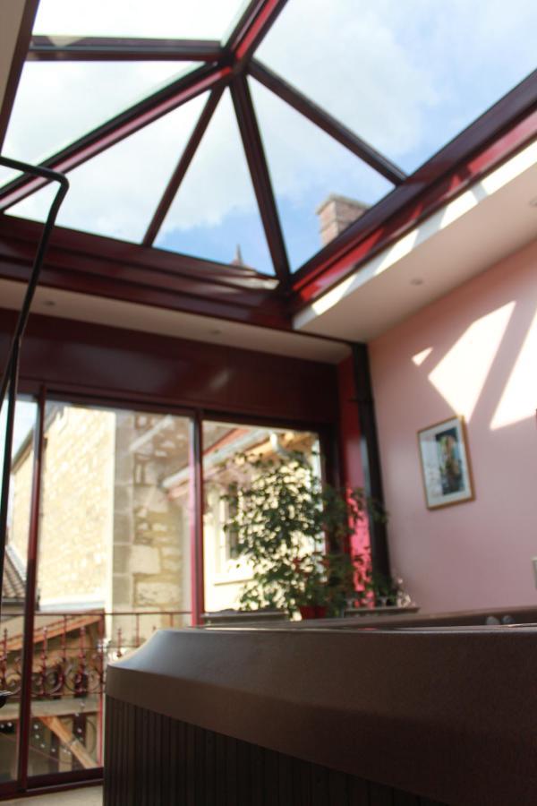 Chambres Et Table D'Hotes, Maisonnettes Individuelles Dans Propriete Privee Vézinnes Buitenkant foto